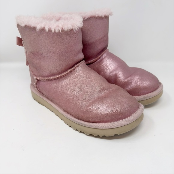 UGG Bailey Bow Pink Metallic Short Boots - Picture 1 of 12